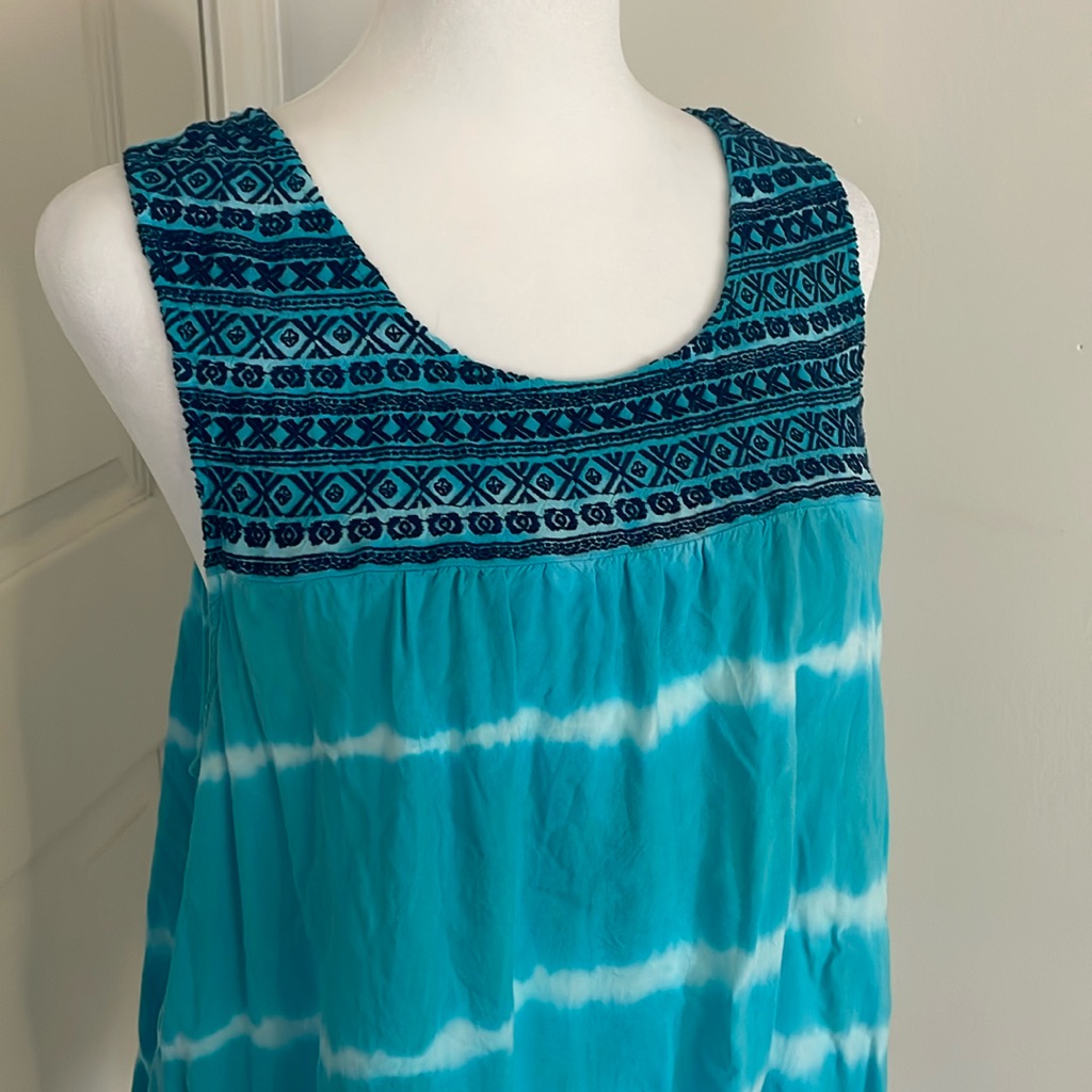 New Directions Embroidered Tie Dye Blue Tank Top Size 0x